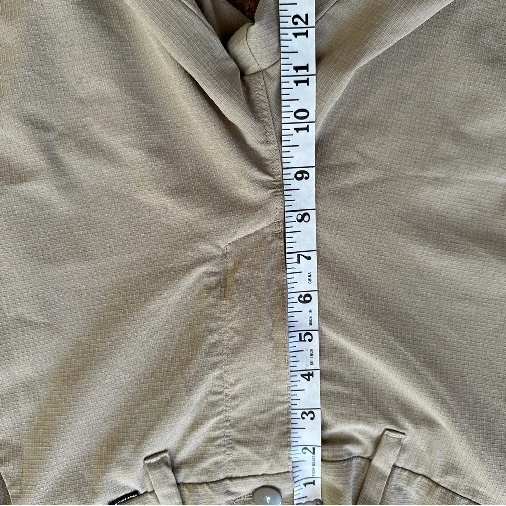Hurley khaki cream men's shorts size 30 lightweight zip fly with pockets